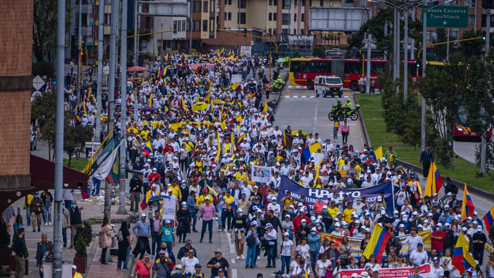 colombiano-nayib-bukele-deberia-ensenarle-a-gustavo-petro-como-gobernar